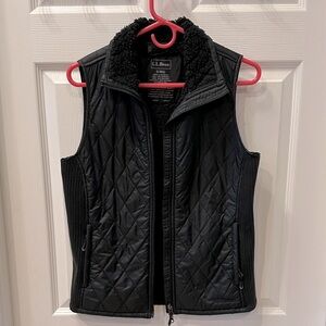 L.L. Bean Women's Quilted fleece lined Black Vest size S